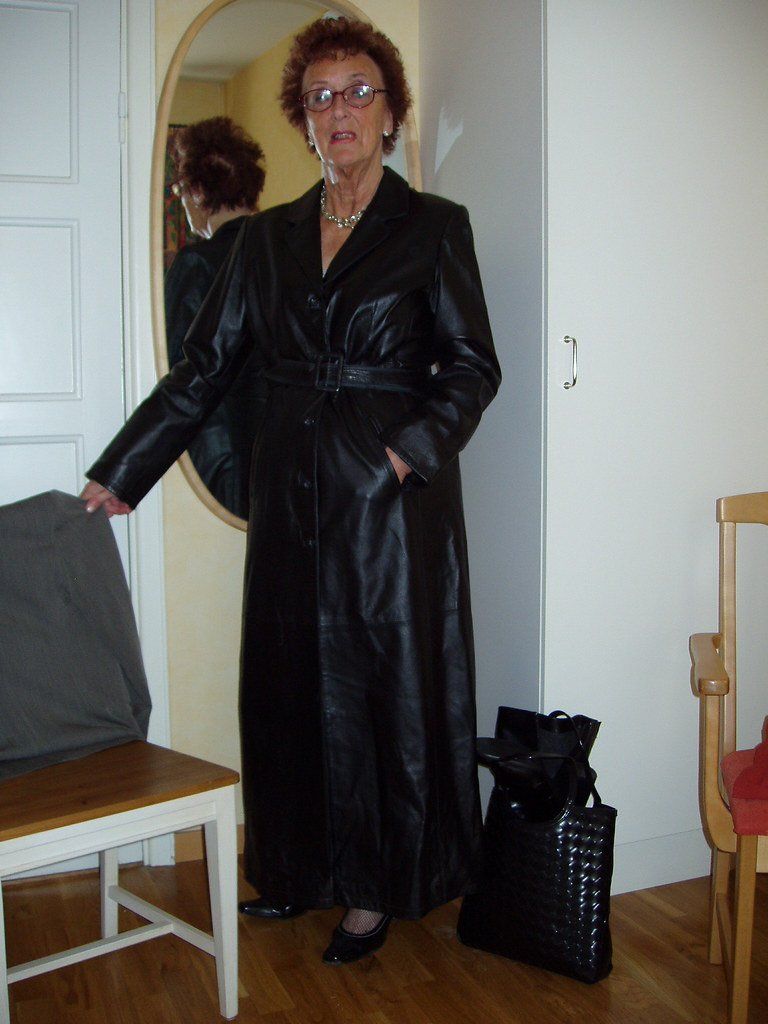 Sugar P. reccomend leather coat wife porn