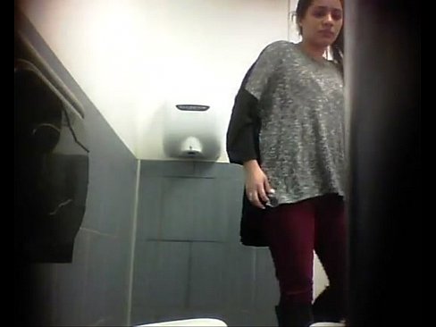 Public bathroom dripping pussy